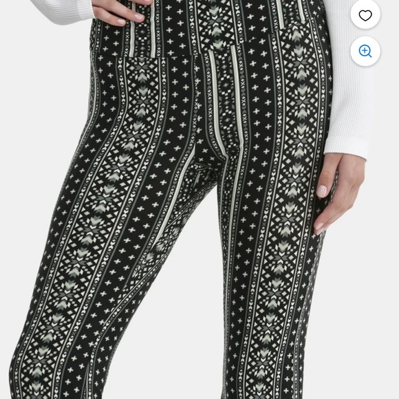 NWT No Boundaries Flare pant Size XS - Picture 2 of 6